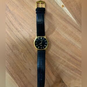 Seiko Black Leather and gold bezel Men's Watch